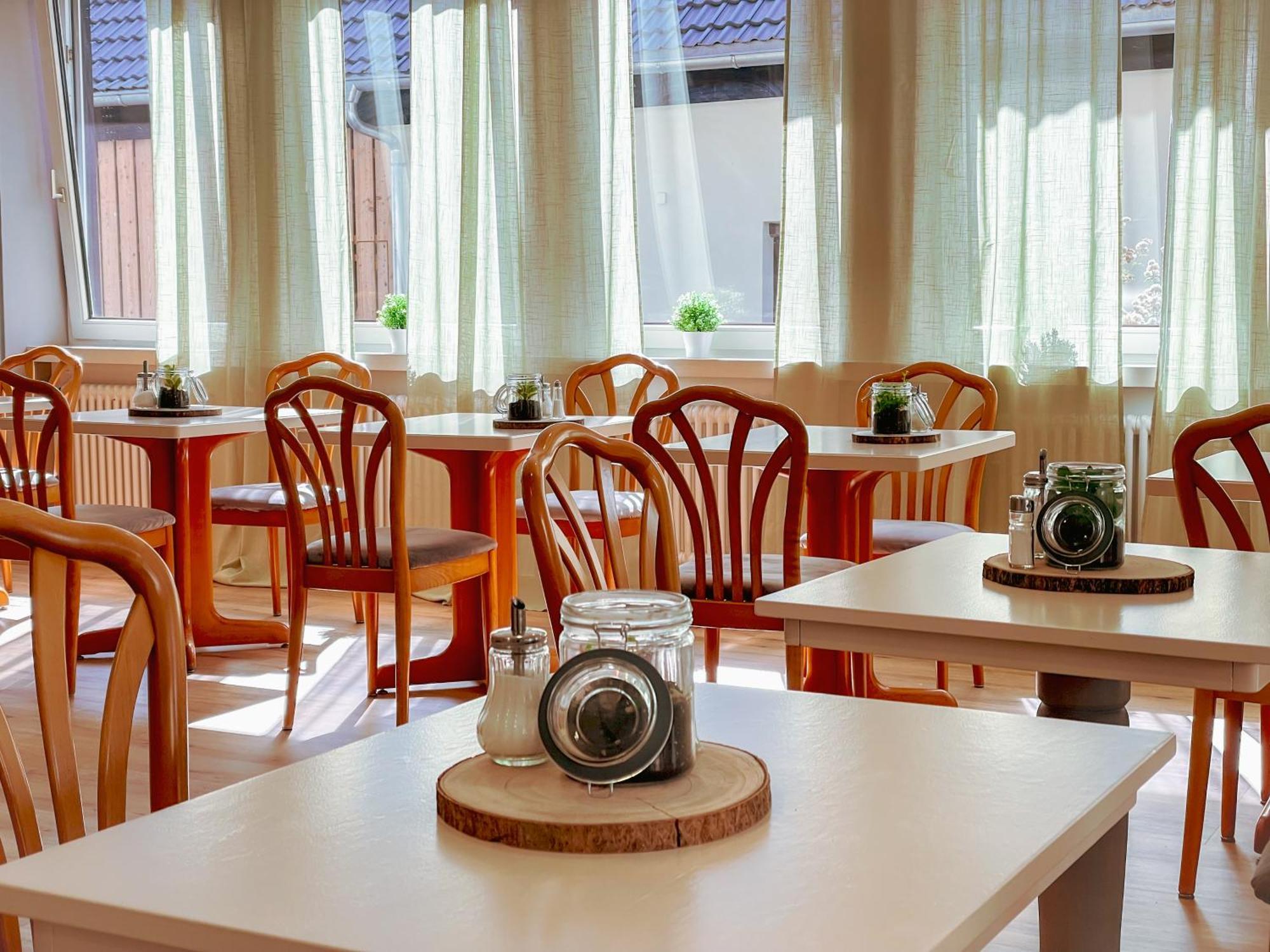 Landhotel Engel & Kreuz 加格瑙 外观 照片
